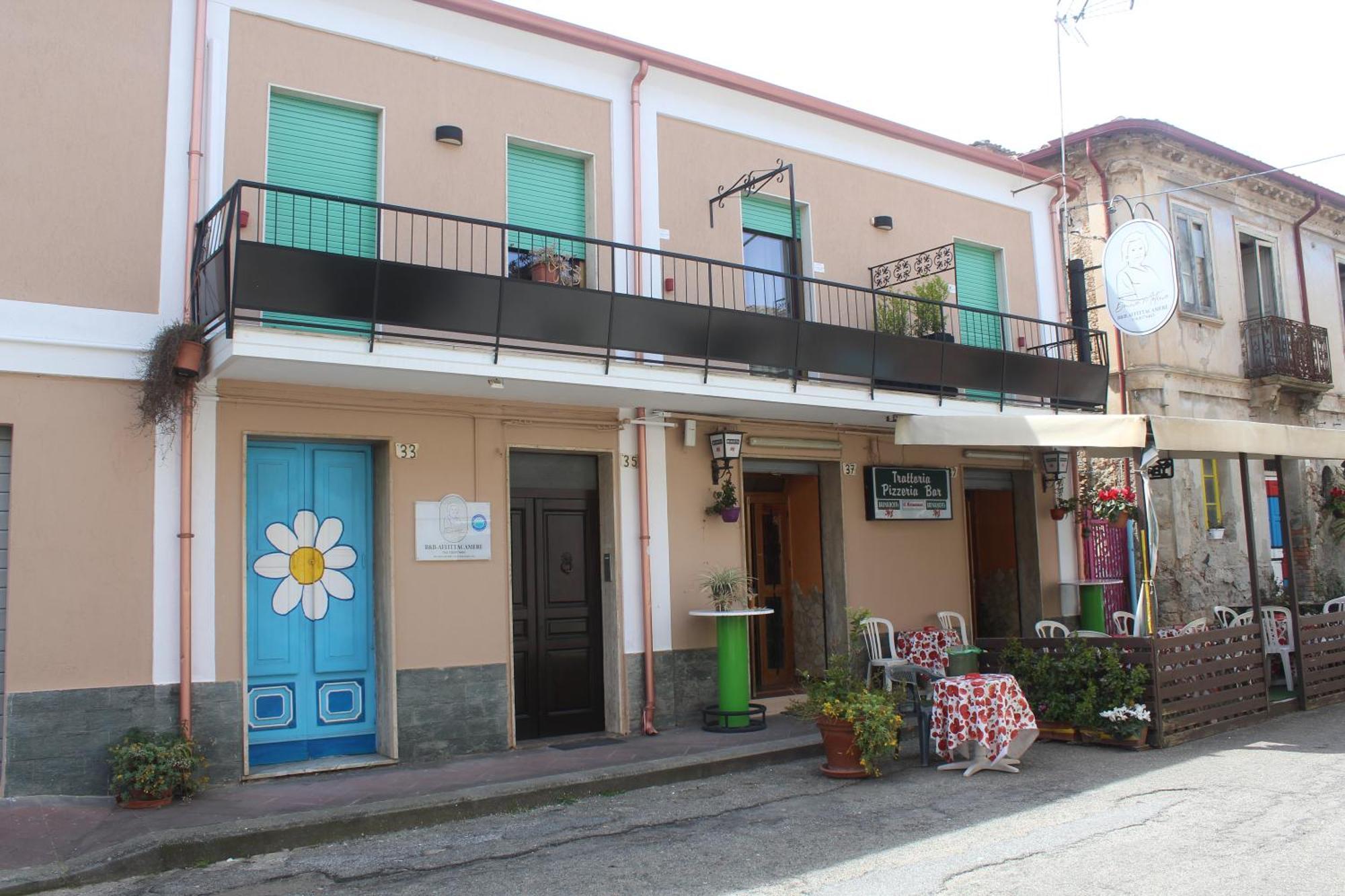 Bed and Breakfast Donna Melina Mileto Exterior foto